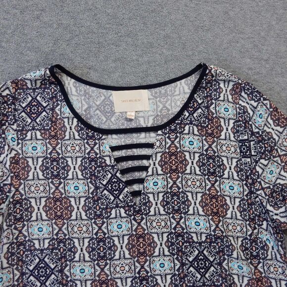 Skies Are Blue Dress Medium Colorful Aztec Print Boho Hippie VNeck Short Sleeve - Picture 2 of 9